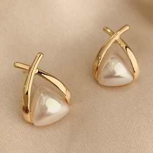 Faux Pearl Decor Stud Earrings
